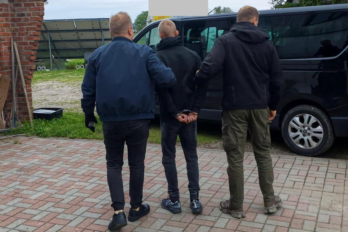 Policja zatrzymała dwóch mężczyzn poszukiwanych listami gończymi